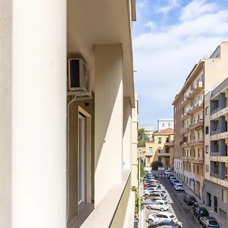 Quarzo Modern Vendégház Cagliari