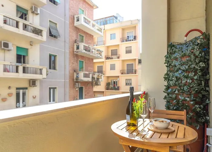 ゲストハウス Quarzo Modern 4*